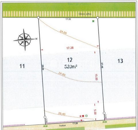 Beau terrain viabilise de 520M2 a VANNES avec 50% de CES Proche des commodites et a 5Min de l'hyper-centre Vue panoramique sur la nature Expose OUEST Projet de construction deja disponible Les informations sur les risques auxquels ce bien est exposé ...