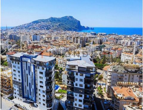 The apartment for sale is located in the heart of Alanya. In close proximity you can find cafés, restaurants, hospitals, pharmacies, schools, banks, super markets, shops, bars and public transport. Alanya belongs to the province of Antalya. By car th...