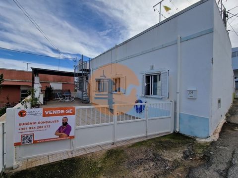 Haus mit 2 Schlafzimmern in São Bartolomeu, Castro Marim, 5 Minuten von Praia Verde entfernt. Entdecken Sie den Charme einer typischen Algarve-Villa mit Innenhof und Terrasse, nur 5 Minuten von Praia Verde und 15 Gehminuten von der Küste entfernt. Di...