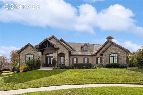 Located on a huge private, extensively landscaped, cul-de-sac lot, this spacious home will wow you from top to bottom! The gorgeous entry with barrel vault ceiling and dramatic spiral stairway opens to the great room with floor to ceiling stacked sto...