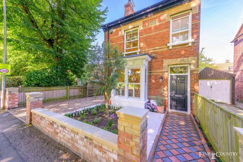 A stunning, late Victorian house of fine proportions stands in a popular street in the heart of Spalding, particularly renowned for its Georgian heritage, distinguished grammar schools, and the picturesque river that meanders through the town. This e...