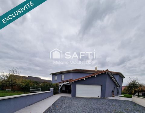 Belle Maison Traditionnelle de 260 m² édifiée sur un terrain de 1044 m²