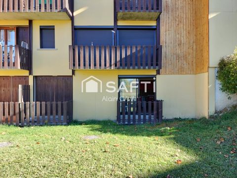 Studio de 26m² en rez de jardin avec petite terrasse donnant sur un jardin