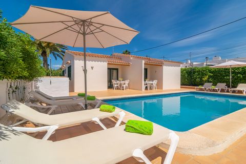 Welcome to this beautiful semi-detached house situated in Cala en Porter. It can accommodate up to 4 people. The exterior of the property is ideal to enjoy the Mediterranean climate. In it you will find a chlorine swimming pool of 8mx4m and a depth b...
