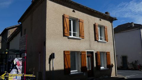 Located in Augerolles, tastefully restored village house with living room with kitchen, 3 bedrooms, 2 with a mezzanine, bathroom, toilet, cellar, central heating. Energy class E 222 / climate class E 63. (Mickaël TALON Real Estate Negotiator ... , 
