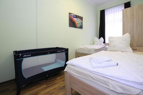 This lovely holiday apartment is located in the heart of the state-approved holiday resort of Ballenstedt. The apartment offers all the comfort you need for a relaxing holiday. Its central location allows you to reach many of the city's attractions o...