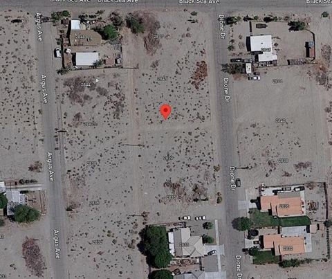 This above average sized lot is perfect for someone wanting to build a home or for a the savvy land speculator. There are other homes on the street with utilities close by. Paved roads in the area. Not too far from the Red Earth Casino, this is a dia...