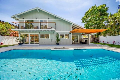 Open house Jan 20, 21, 27, 28 1pm-4pm. Beautifully Remodeled Marina Home with a dock! This gorgeous property has a great Location at the quiet end of the Hawaii Kai Marina in Mariner's Cove. Quiet uncongested streets that make Mariner's Cove the pinn...