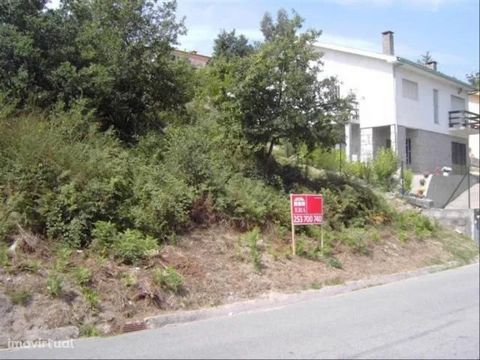 Plot of land; Area of 710m2; In front of the EN; Good access; Excellent sun exposure