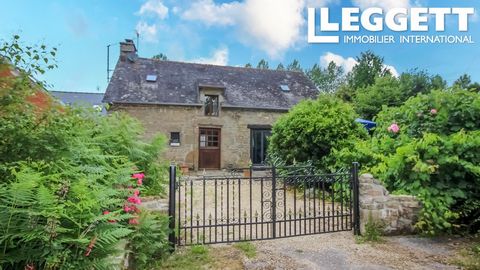 A19894LP56 - This house is located a few kilometres from Sifiac and has been renovated to a very high standard, retaining many original features, and creating superb family accommodation. The main entrance leads into a lounge with a feature stone fir...