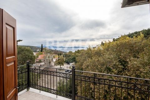 Real Estate Agent - Kourougeorgaki Vasiliki. Available Exclusively for sale, residential complex in Afetes Pelion with a total area of 319 sq.m. within a plot of 869 sq.m. Access to the property is easy as the road reaches the entrance of the propert...