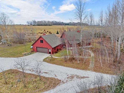 -? Dreaming of heading out West to be on Dutton's Yellowstone Ranch? Hold your horses! ~185 acres less than 25 Miles from Green Bay could be yours! N1164 Town Hall Rd Kewaunee $2,194,999 3 Bedrooms 3 Baths 2 Car Garage Built 2010 184.5 Acres Currentl...