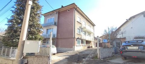 We offer you a large two-family house located in the lower part of the village of Lozen. The house has four floors: 1. corridor, kitchen, living room, bedroom and boiler room 2. corridor, kitchen with terrace, bedroom, living room with terrace and ba...