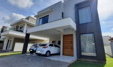 The house for sale in the privileged neighborhood of Campeche, in Florianópolis, presents itself as a unique opportunity for housing in one of the condominiums near the beach. Located in the vicinity of the Castanheiras shopping center, this property...