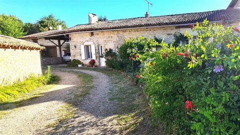 New listing, covering 211 m², very well presented rustic old stone house which is available for immediate occupation in complete comfort. Set in a privilege location in a small hamlet near the market town of Sauze-Vaussais at the end of a small lane....