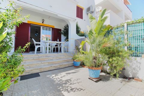 Located in Castro Marim. HOLIDAY RENTALS Located 600 metres from Alagoa Beach, this apartment is a beachfront property in Altura, with facilities such as a kitchen and a flat-screen TV, with free private parking. The apartment is in an area where gue...