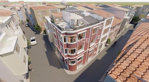 Immeuble Entièrement Meublé Adapté à Airbnb à Istanbul Fatih L'immeuble adapté à Airbnb est situé à Fatih, l'un des districts historiques sur la rive européenne d'Istanbul. Il accueille de nombreux visiteurs locaux et étrangers chaque jour avec des a...