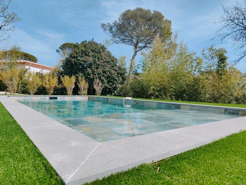 Villa rénovée avec un style contemporain à Saint Raphael