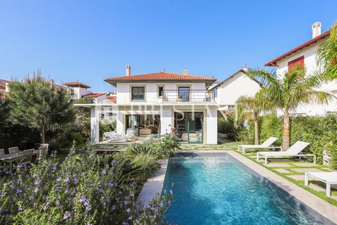 Villa ERNEST is a 220 m² villa located in the trendy Bibi Beaurivage district, overlooking the famous Cote des Basques in Biarritz. Ideally placed for a walking holiday, it offers easy access to beaches, surfing, shops and restaurants. This sumptuous...