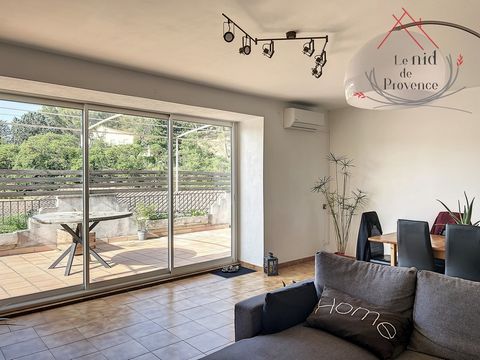 Rare in Pernes les Fontaines near the village in a very sought after area. Come and discover this real estate complex consisting of 2 large apartments of more than 120m2 each, a T5 and a T3 both currently rented. All on a plot of 830 m2 buildable. Gr...