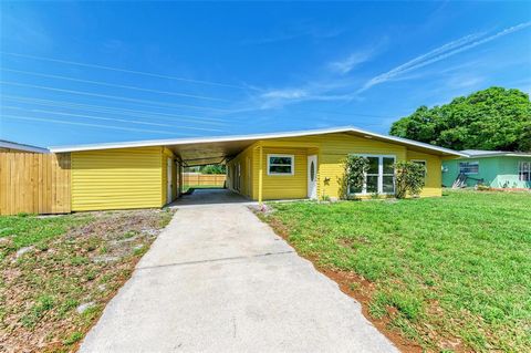 Mid-century modern and completely updated home with large fenced in backyard, perfect for pets plenty of room to create your outdoor living space. Beautiful new kitchen, baths, floors, lighting and fresh paint throughout this home. New roof, windows,...
