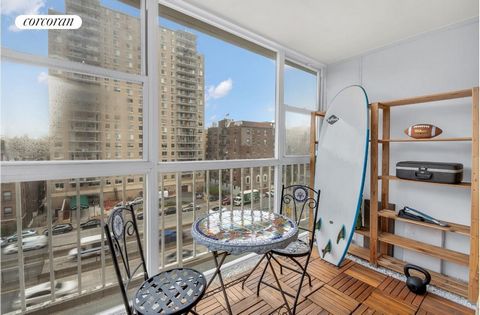 Welcome to PARK LANE NORTH! One of the finest, luxury buildings in Forest Hills, adjacent to Forest Hills Gardens and the famous Forest Park. Apartment features: Spectacular Enclosed balcony facing southeast exposures. Kitchen features Stainless Stee...