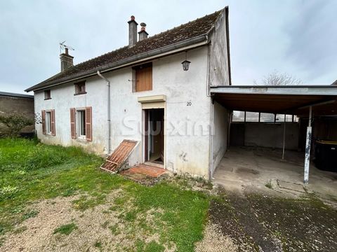 REF 18568 TF - SOIRANS - Village house to renovate on enclosed land of 240 m². Kitchen, living room, two bedrooms, laundry room, bathrooms. Dependencies. Independent Swixim sales agent in your sector: Fees payable by the seller - Estimated amount of ...