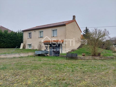 Located in Chalais, this house benefits from an ideal location. The city offers a calm and pleasant setting, conducive to a serene life. Its proximity to amenities such as shops and schools make it a practical place to live for families. The property...