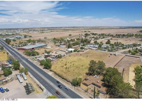 GREAT COMMERCIAL LOCATION. CITY OF SOCORRO APPROVED REZONING TO C-2 ON SEPT 2022. THE USE OF THE COMMERCIAL TRAFFIC WILL ACCESS TO FRONTAGE OF THE PROPERTY. AFTER CLOSING THE NEW ADDRESS WITH TRANSFER TO 845 HORIZON BLVD. PLEASE VERIFY FLOOD, MUD, SO...