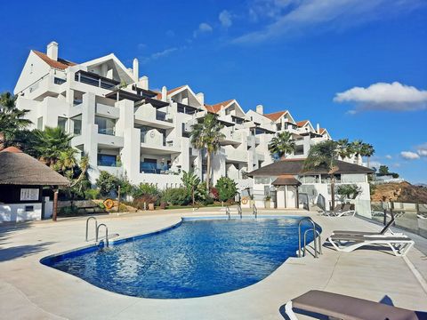 Stunning duplex penthouse at the top of La Cala de Mijas with large terrace and panoramic sea and mountain views in the sough after Urbanization of La Cala Hill Club. The apartment is sold as seen with furniture, an underground parking space and a st...