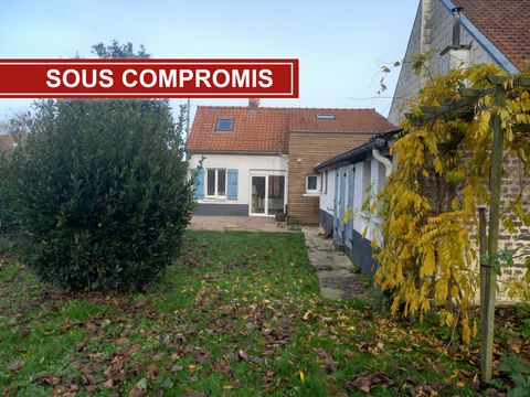 Are you looking for a house with possible living on one level near the city center of Hesdin? Do not search anymore ! I offer you this charming house, semi-detached, renovated in 2021, of 77 m2 on land of approximately 2,000 m2 in Marconne. It is loc...
