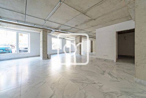 Office for sale in St Julians located on a busy road between Sliema and Gzira. This brand new office features Open space layout Kitchenette WC facilities Storage server room Large apertures overlooking the street Finished Ground floor with own entran...