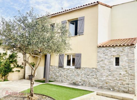 HERAULT (34) VENDARGUES: For sale family house in the heart of a quiet and residential green area. On the ground floor, a dessert entrance, a large living room, dining room, library lounge, heated by a wood stove. The fitted and equipped kitchen open...