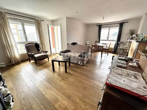 REF 18653 TF - DIJON DRAPEAU - On the second floor of a condominium whose energy renovation has been completed, apartment of 53 m². Composed of an entrance with cupboard opening onto living room with open kitchen, balcony, bedroom, shower room and to...
