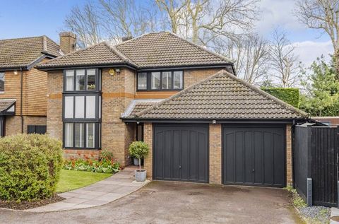 Frost Estate Agents are delighted to bring to the market this exceptional property, a modern style detached family home situated within a private gated community consisting of similar style residences in West Purley. Despite its secluded location, it...