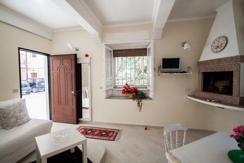 TRASTEVERE - PIAZZA IPPOLITO NIEVO STUDIO APARTMENT FOR INVESTMENT USE Viale Trastevere, Piazza Ippolito Nievo, the Coldwell Banker Barbera Group offers for sale a property that is part of a period building characteristic of the area. The apartment i...
