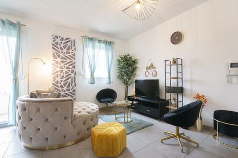 The apartment is located a fifteen minute walk from the city center, and a seven minute drive from the Terville train station. You will also be very close to many local restaurants, while remaining in a quiet and peaceful neighborhood, allowing you t...