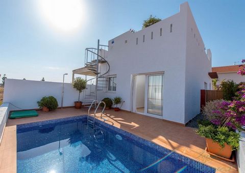 Welcome to our exclusive development of Mediterranean-style villas in the charming Los Alcázares. These stunning 2 to 3-bedroom villas with 2 bathrooms embody elegance and comfort.Each villa has been designed with the characteristic aesthetics of the...