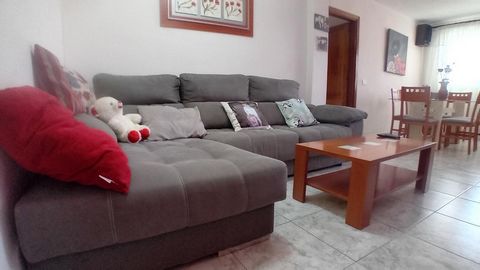 REFERENCIA: Mag/SFArt Apartment for sale in San Fernando, located on the second floor without an elevator. This cozy home consists of three bedrooms, two full bathrooms, a pantry, and a laundry room. Fully furnished, the property features a new washe...