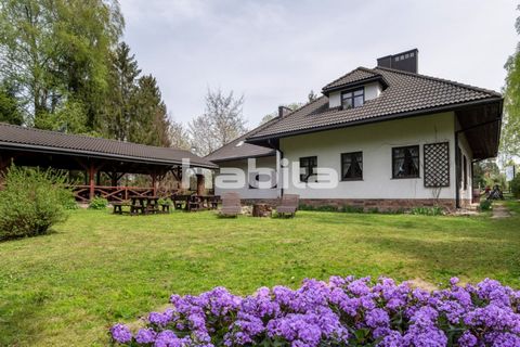 For sale a thriving restaurant and hotel property with full equipment and an established and recognisable brand. This property is an Inn located in Czarna Górna in the Bieszczady Mountains. The Inn is located on the main road - Wielka Pętla Bieszczad...