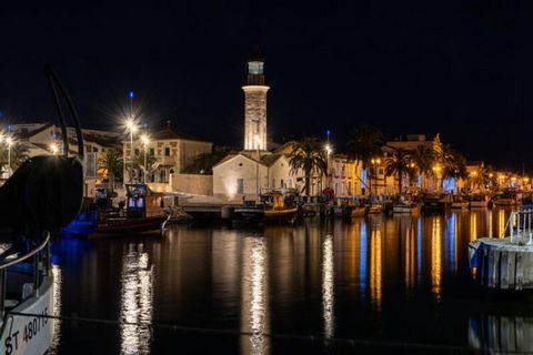 Residentie “Les Jardins du Port”, van 3 verdiepingen. In de wijk Plage Nord, 300 m van zee, 250 m van het strand. Voor medegebruik: openluchtzwembad (seizoensgebonden beschikbaarheid: 02.jul. - 31.aug.). Infrastructuur residentie: wasmachine, droger ...