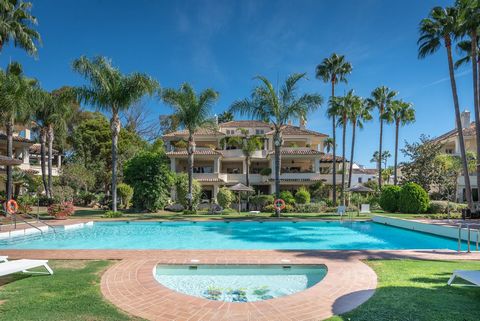 Located in Nueva Andalucía. Presenting a unique opportunity to acquire an outstanding 3-bedroom duplex penthouse in the highly desirable community. This gated complex offers 24-hour security, three swimming pools (including a heated pool), beautifull...