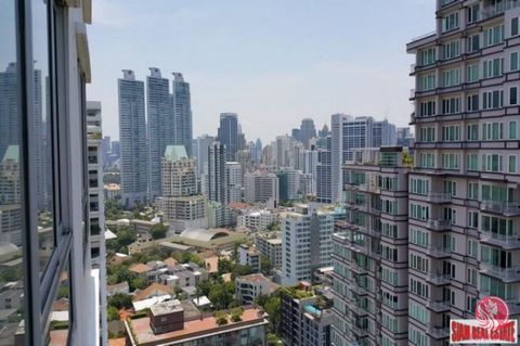 This is a fantastic opportunity to buy two condo units at a 1 Mil THB! These units site side by side and it is possible to connect them or rebuild them entirely, making a 3-bedroom apartment or more! Create your own personal apartment! These two unit...