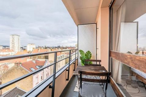 Dieses gem�tliche, 25 m² gro�e Apartment bietet einen komfortablen Aufenthalt mit einem wunderschצnen Blick auf die Kathedrale von Metz. Es verf�gt �ber ein Doppelbett und ein modernes, warmes Ambiente, in dem Sie sich wie zu Hause f�hlen. Die Wohnun...