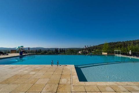 Perched between Cannes and St-Tropez, just 7km from Callian and Fayence, the Residence Vacanceole Domaine de Camiole welcomes you in the heart of the Canton of Fayence and its 8 perched villages, in a 7-hectare pedestrian and green park. You can enjo...