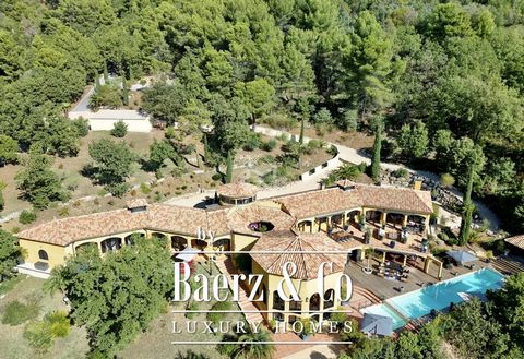 Beautiful property located in the close Var hinterland, bordering a natural area, just minutes from the center of the charming village of Bargemon. Featuring a helipad, this estate spans over 5.2 hectares, offering a peaceful and lush environment. It...