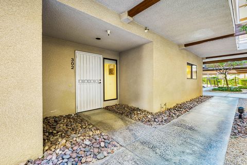 Welcome to this condo in a complex with architectural significance designed by Hugh M. Kaptur in the heart of Palm Springs! This ground-floor unit is perfectly situated near downtown, offering easy access to the city's best shopping, dining, and ente...