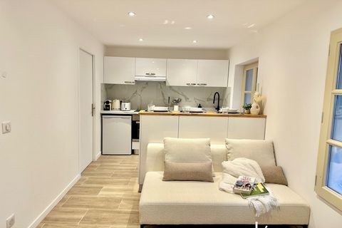 Checkmyguest biedt dit mooie appartement van 39m² met airconditioning voor 4 personen. Ideaal gelegen in het stadscentrum, dicht bij de haven van St Tropez en binnen handbereik van attracties, winkels en stranden. Met zijn moderne voorzieningen en co...