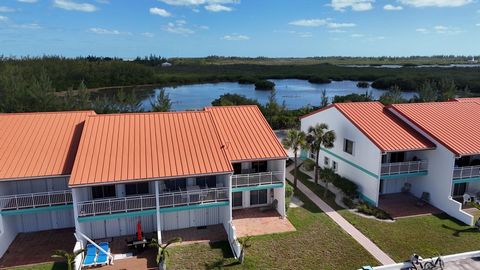 Bimini Cove #17A offers the serene island lifestyle many dreams of. Located just 48 nautical miles from Florida, this tropical retreat is surrounded by pristine beaches, marinas, dining options, and Bimini---s enchanting waters. Whether you are looki...