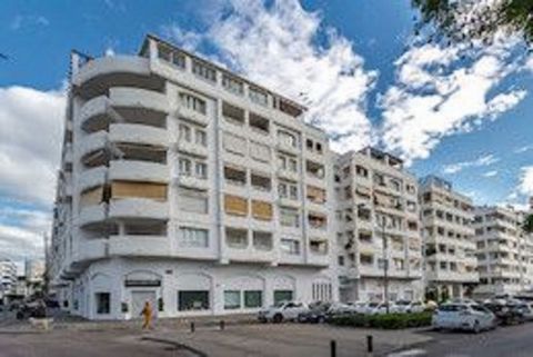 Located in Nueva Andalucía. NUEVA ANDALUCIA- ALBATROS Bright south-east facing top floor flat with 2 bedrooms 2 bathrooms and a glazed terrace. It is in very good condition and ready to move into. Garage and storage room. Area surrounded by all kinds...